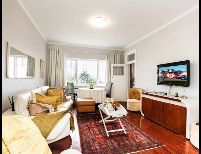 2.5 BEDROOM APARTMENT FOR SALE IN ESSENWOOD